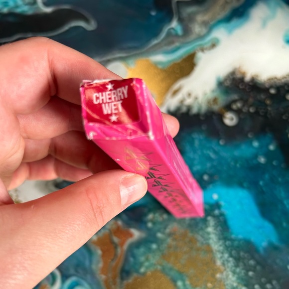 Jeffree Star Cherry Lip Pencil in the shade "Cherry Wet” / NIB - Picture 3 of 8